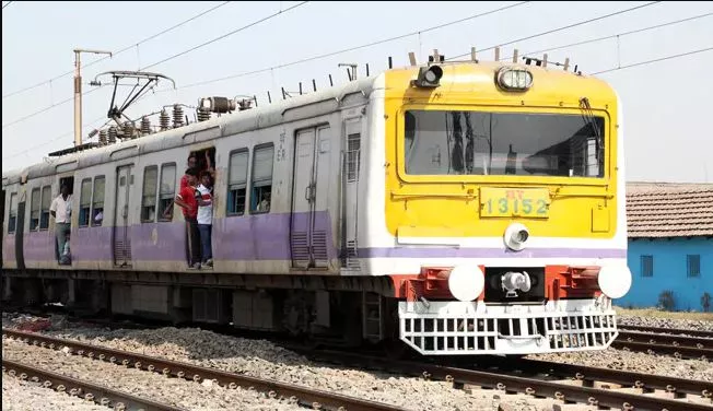 Train Halted in Odisha Brahmapur Railway Station  - Sakshi