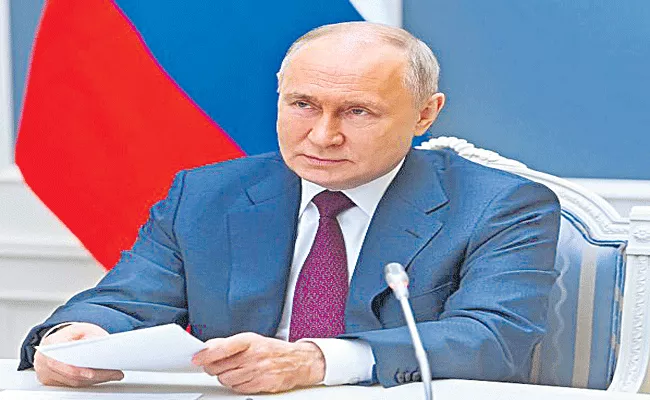 Russia has sufficient stockpile of cluster bombs says Vladimir Putin  - Sakshi