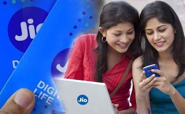 Independence Day: Reliance Jio Introduces Offer On Rs 2999 Annual  Plan - Sakshi