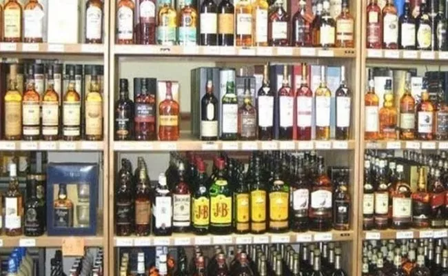 Application Deadline For Tenders Of Liquor Shops In Telangana Has Expired - Sakshi