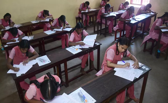 National Curriculum Framework proposes Board exams twice a year - Sakshi