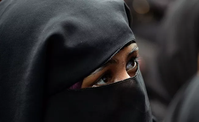School teacher given triple talaq by husband in front of students - Sakshi