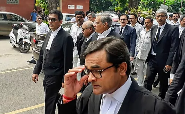 CJI DY Chandrachud visited Supreme Court park Area - Sakshi