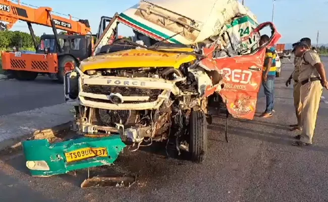 Chittoor Thavanampalle Ambulance Accident News Updates - Sakshi