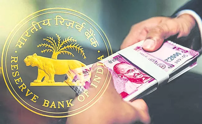 RBI says 93percent of Rs 2000 notes returned to banks - Sakshi