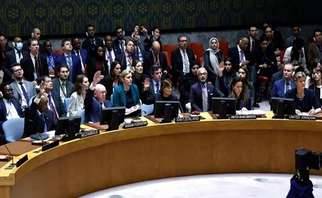 UNSC fails to adopt resolution on Israel-Palestine conflict after veto by US - Sakshi