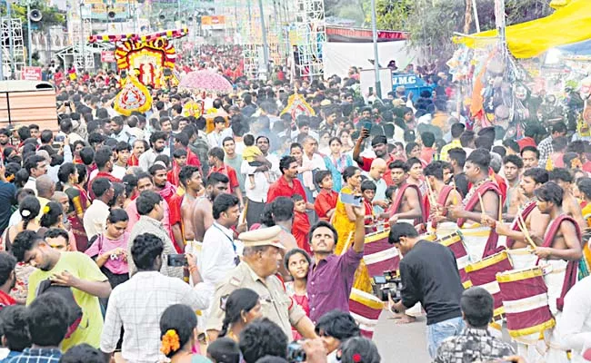 Dussehra celebrations are over - Sakshi