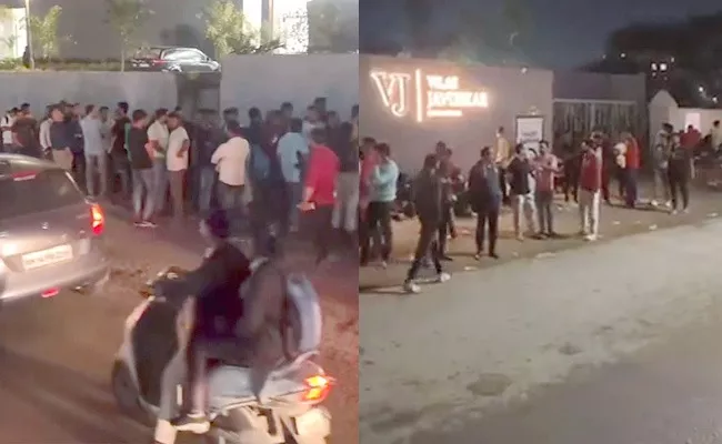 customers queue for 8 hours to buy apartments worth Rs 2 crore in Pune Viral video - Sakshi