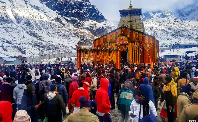 Kedarnath Yamunotri Temples Close For Winter Season - Sakshi