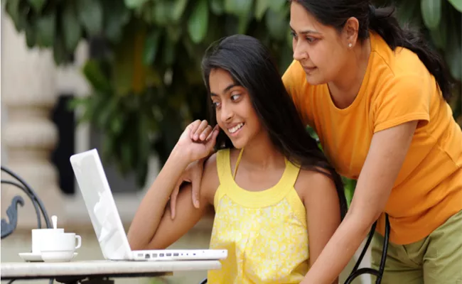 Parents How To Deal With Their Teenage Children Communicating Tips - Sakshi