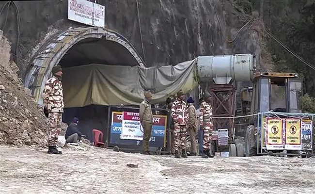 Uttarakhand Tunnel Collapse: Possible Health Issues Impact On Trapped Workers - Sakshi