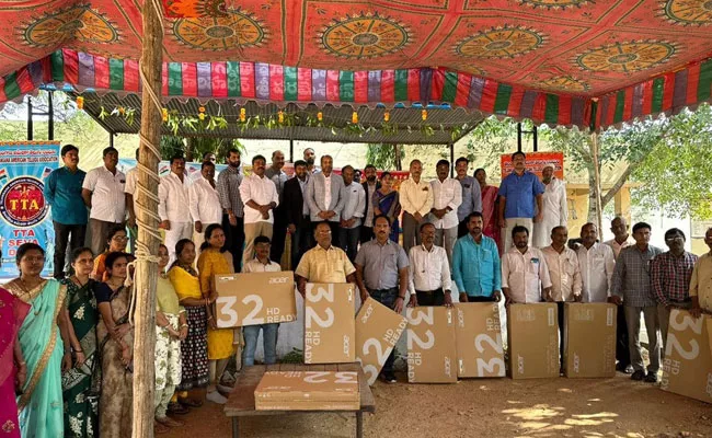 Telangana Telugu Association Serve Government Schools With Digital Classrooms - Sakshi