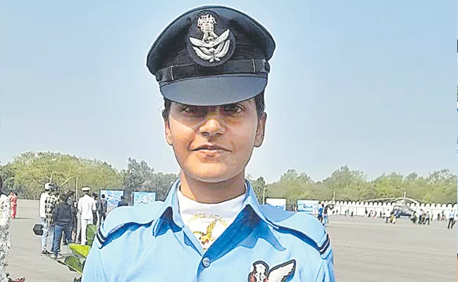 telangana: Success story of flight cadets.. - Sakshi