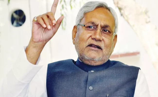 Bihar CM Nitish Kumar denies reports of dissatisfaction - Sakshi