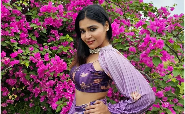 Rudra Thandavam Heroine Dharsha Gupta Pics In Social Media - Sakshi