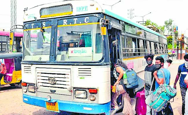 Record Revenue For Telangana RTC on 17th and 18th - Sakshi