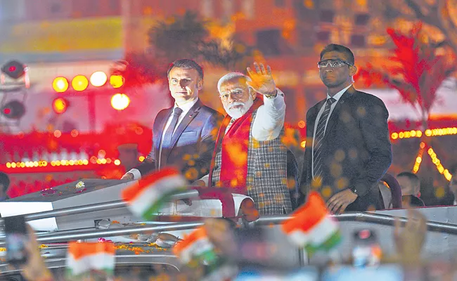 Republic Day 2024: PM Narendra Modi, R-Day Chief Guest Macron Roadshow In Jaipur - Sakshi