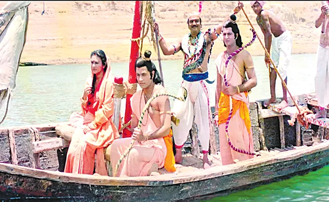 Ayodhya Ram Mandir: Ramayan-fame actors reach Ayodhya - Sakshi