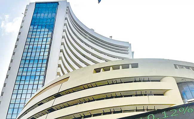 Sensex climbs 178 pts to settle at 72,026 Points - Sakshi