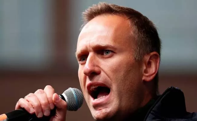 Police Filed Criminal Case On Alexi Navalni Brother In Russia - Sakshi