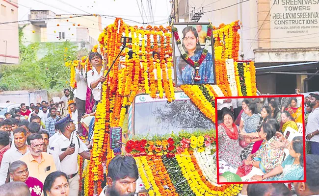 Secbad Cantonment People Heart Break with Lasya Nanditha Death - Sakshi