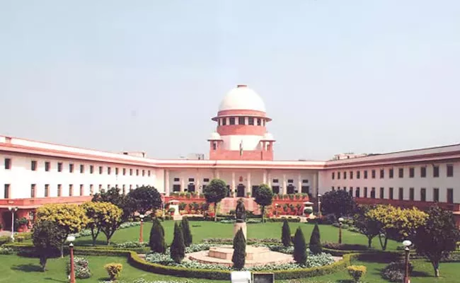 Supreme Court Says Doesnt Allow Murder Of Democracy Chandigarh Polls - Sakshi