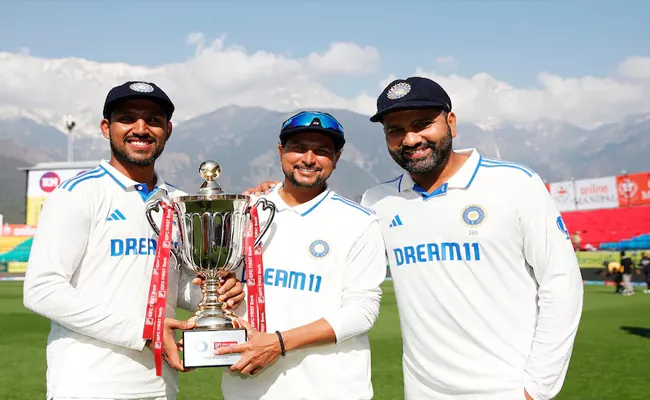 India jump to No 1 in Test rankings - Sakshi