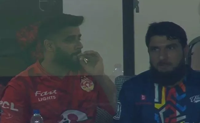 Video Of Imad Wasim During PSL Final Triggers Severe Backlash - Sakshi