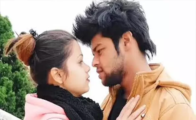 YouTuber Couple Jumps Off High Rise Bahadurga After Argument - Sakshi