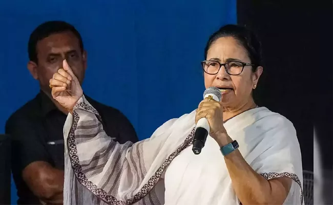 Mamata Banerjee Demanding White Paper On Investigations In West Bengal - Sakshi