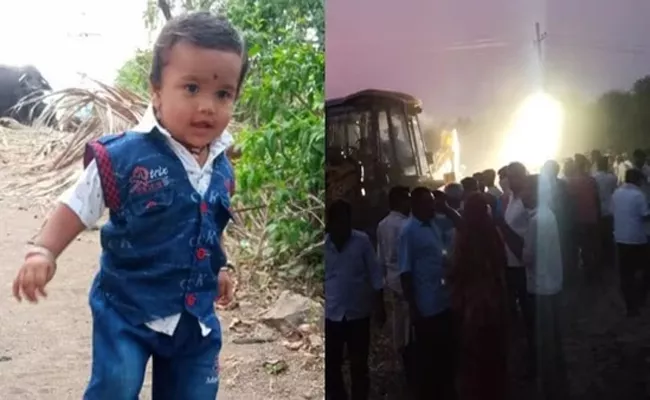 Two-year-old child who fell into abandoned borewell rescued in Karnataka - Sakshi