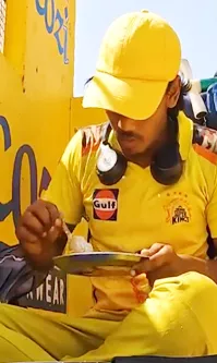 IPL 2024 CSK vs RR Dhoni Fan From Delhi Came On Cycle To Meet Him Chennai