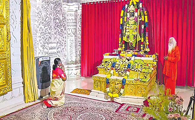 President Draupadi Murmu Offers Prayers At Ram Mandir at Ayodhya