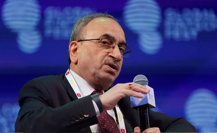 Sbi Looks For Chairman Dinesh Khara After Retirement