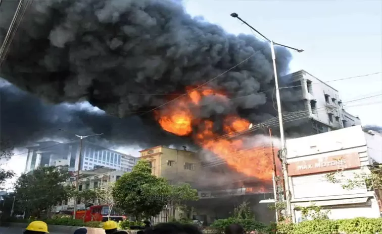 10 Most Horrific Fire Incident In India