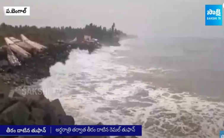 Cyclonic Storm Hits West Bengal Coast