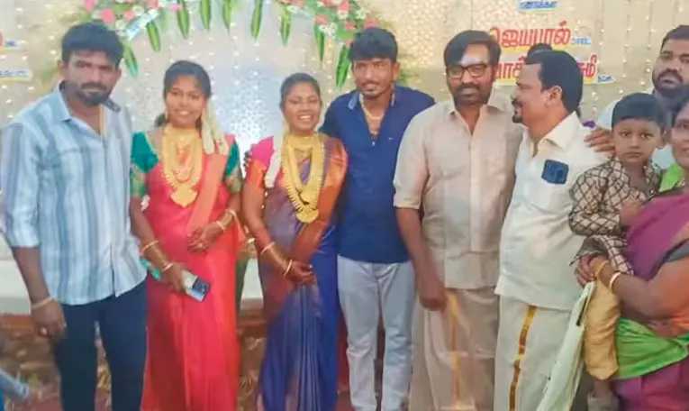 Vijay Sethupathi Attend His Fans Marriage