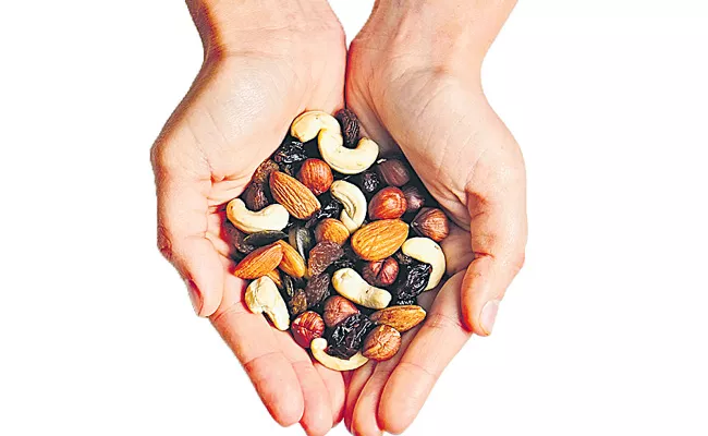 How to eat dry fruits