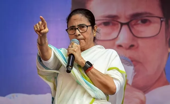 Congress Cpi M Helping Bjp In Bengal Says Mamata Banerjee