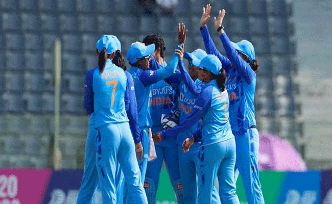 Renuka Singh bowls India to a convincing 45-runs win over Bangladesh women