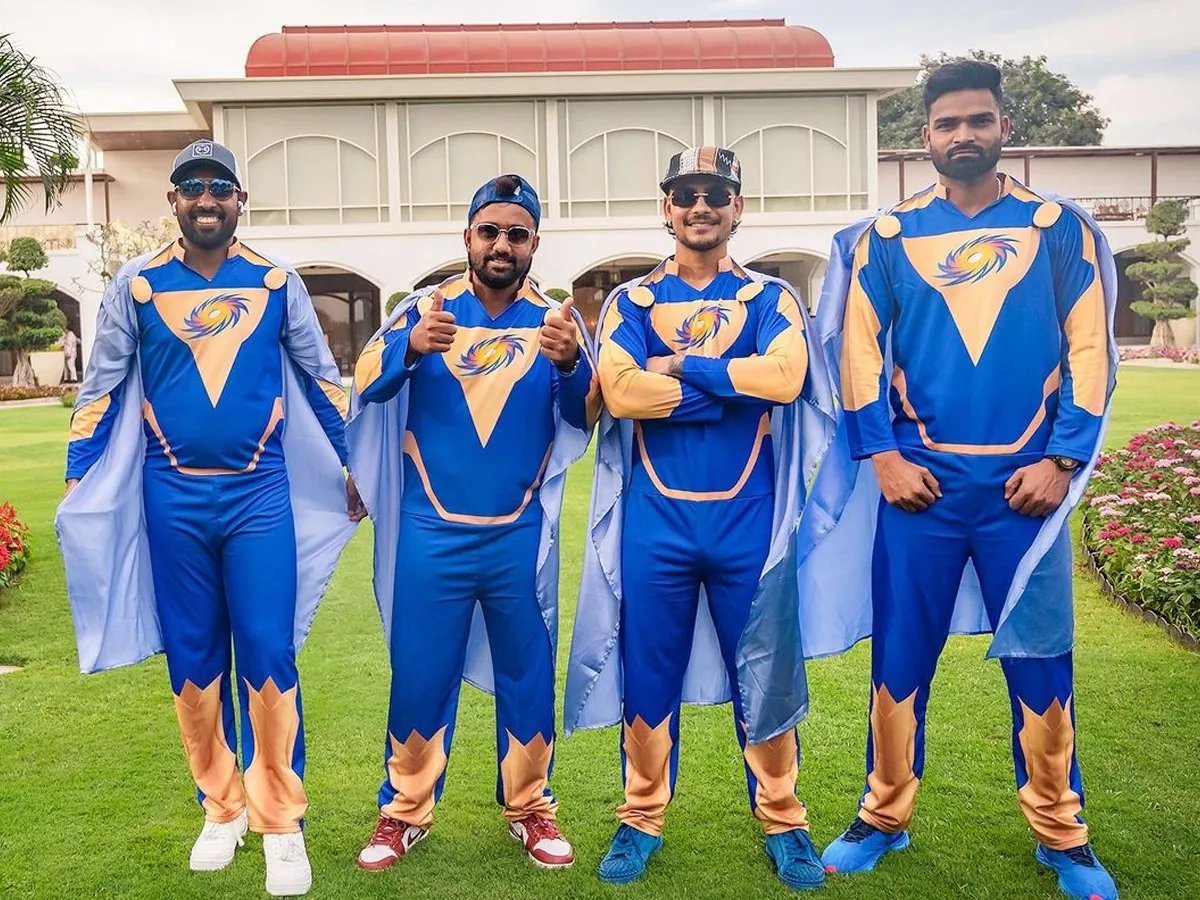 IPL 2024 Mumbai Indians Stars Spotted In Punishment Jumpsuit Check Why - Sakshi
