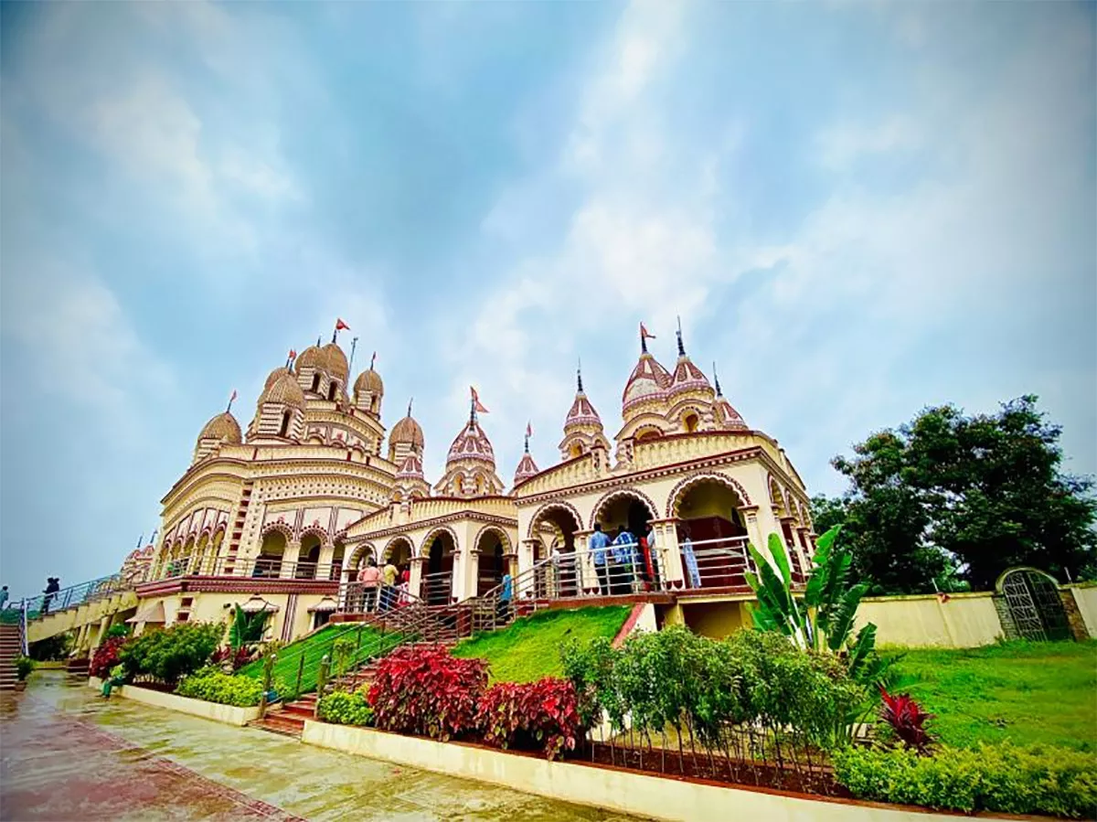 Hyderabad: Swarna Shilpi Vivekananda Kali Mandir Photos
