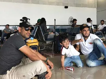 MS Dhoni Stays Grounded As He Plays With Imran Tahir's Son