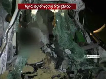 8 died in Many accidents in two Telugu states