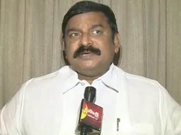 dont criticise narendra modi and YS Jagan, says vishnukumar raju