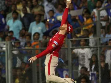 best catch award for Martin Guptill brilliant catch