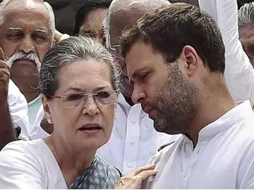 Sonia,Rahul Gandhi to face tax probe in National Herald case