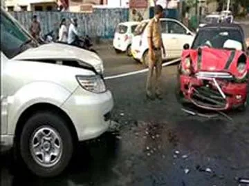 woman rash driving, hist tata safari near kavuri hills in hyderabad