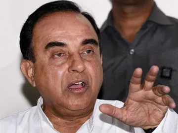 subramanian swamy suggests rajinikanth not to enter politics