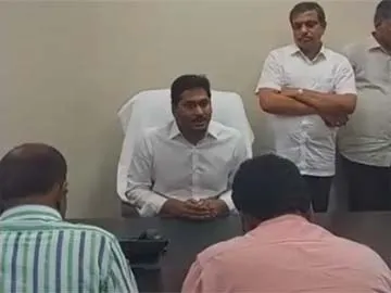 ys jagan mohan reddy chitchat with media over farmers issue in assembly